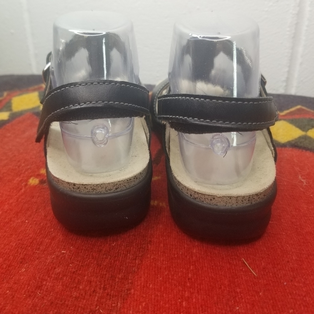 SAS Captiva black leather bling t strape sandals - Picture 9 of 11